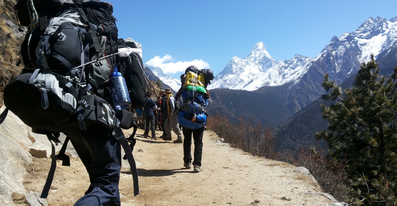 Morning hike to Kala Pattar (5,550m) and trek to Pheriche (3,950m)