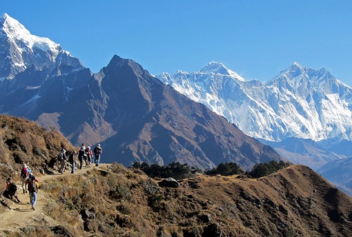 Trek to Tengboche (3,860m).